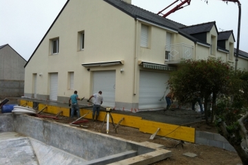 Aménagement extérieur particulier, construction d'une terrasse et plage de piscine à Nantes (44)